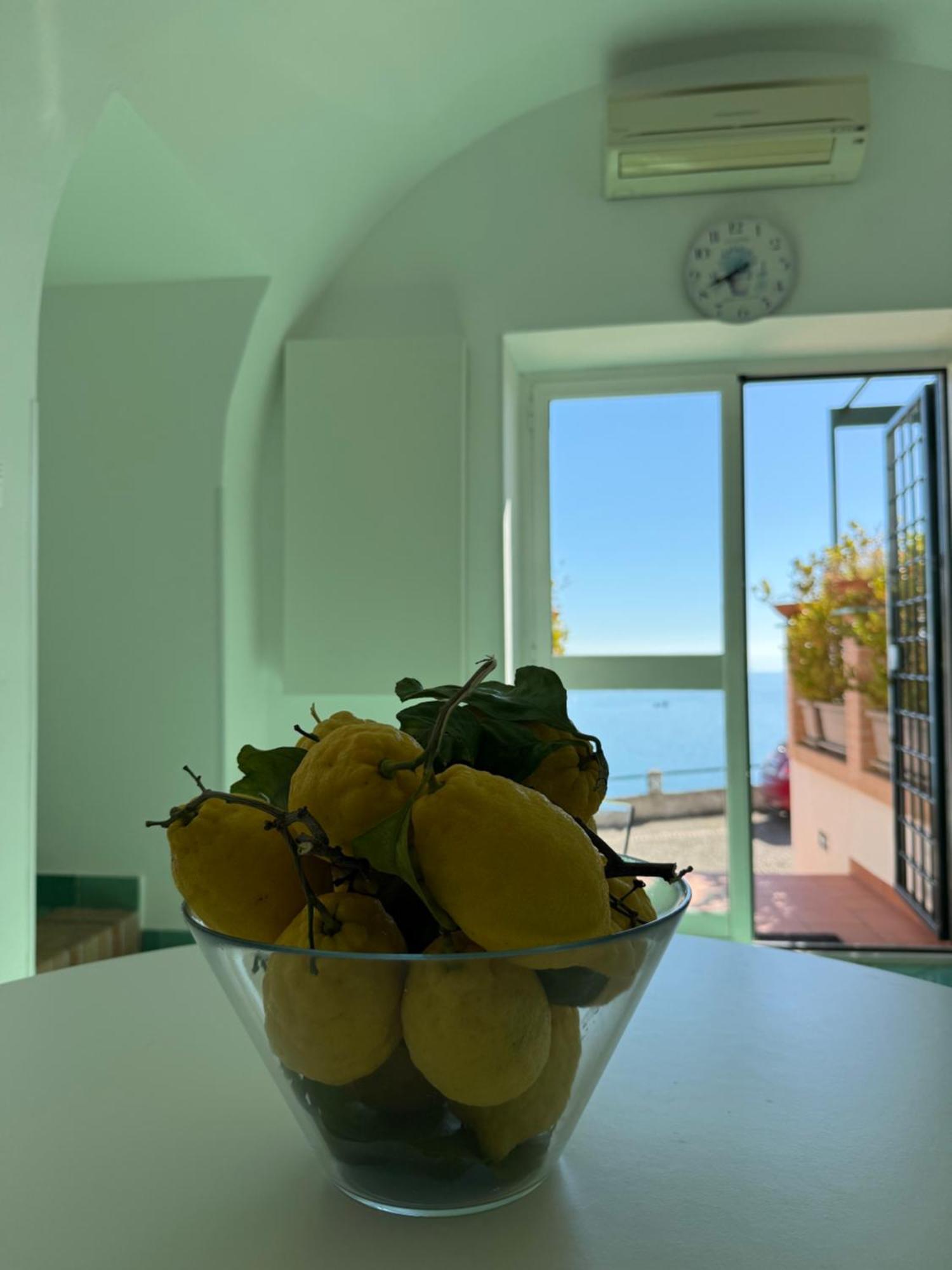 Vietri Casa Gabriella - Amalfi Coast - Free Parking - Full Sea Viewヴィラ エクステリア 写真